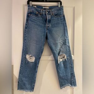 Levi’s wedgie straight blue jeans 28